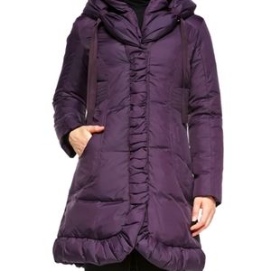 Brand new with tags Tahari Marianna down puffer coat   (plum)